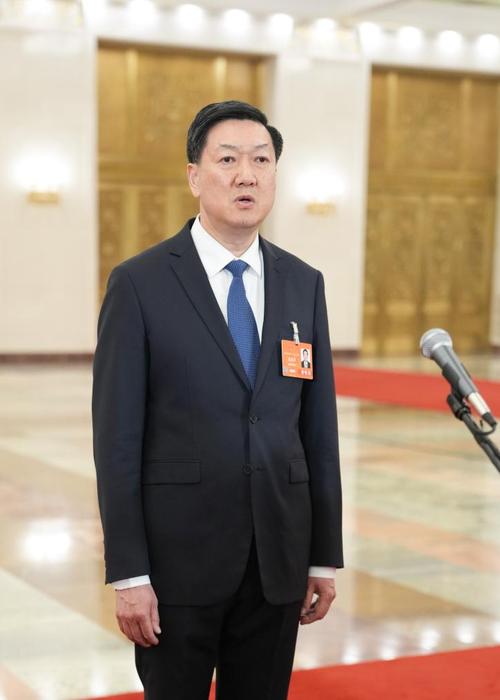 国家体育总局局长高志丹:力争在三大球等项目上取得实质性突破