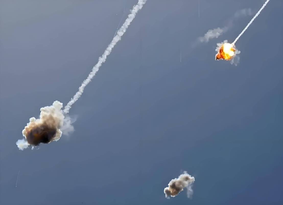 胡塞武装使用高超音速导弹袭击以色列 以军空袭也门萨那发电站