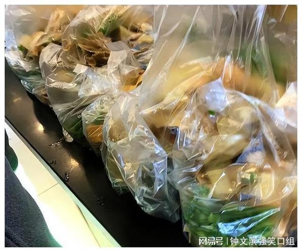 遇见你丨还得是大爷!乔仁义的“环保小摊”走红网络