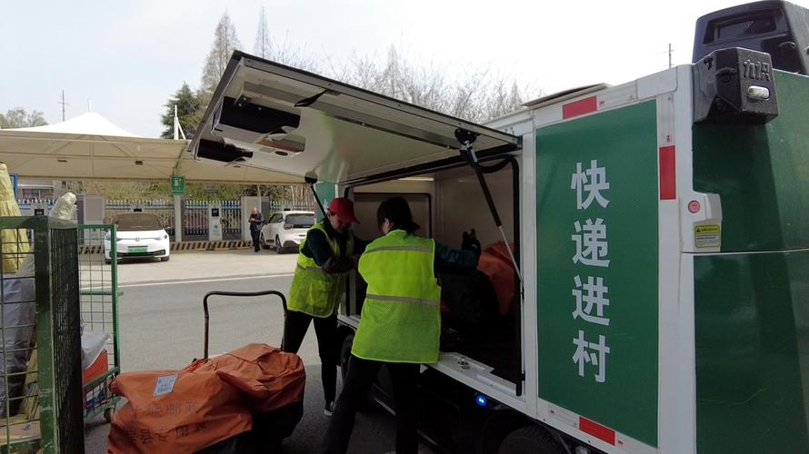 湖北房县:小快递激发乡村大市场